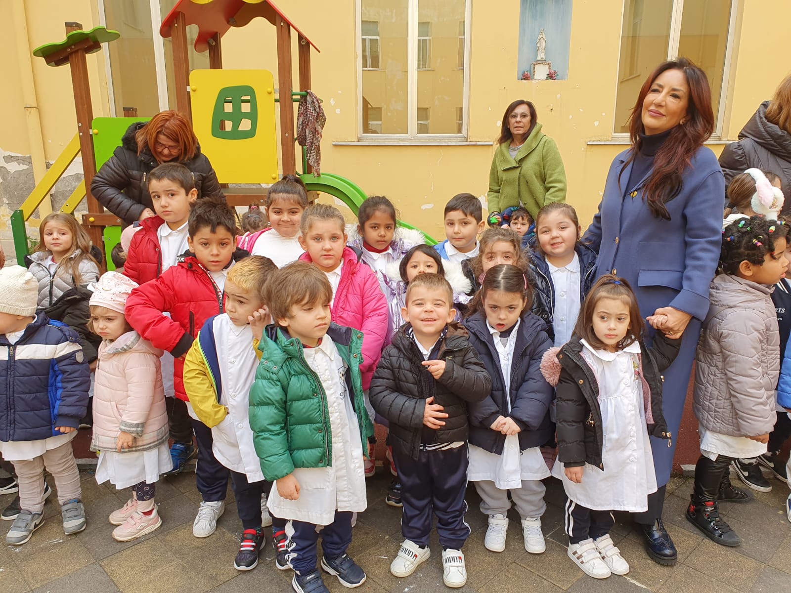 I Bambini Della Scuola Dellinfanzia E Della Classi Prime E Seconde Della Scuola Primaria 9692